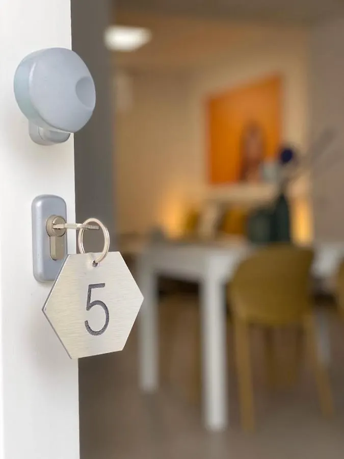 Beeapartments Bari 2*,  Italien