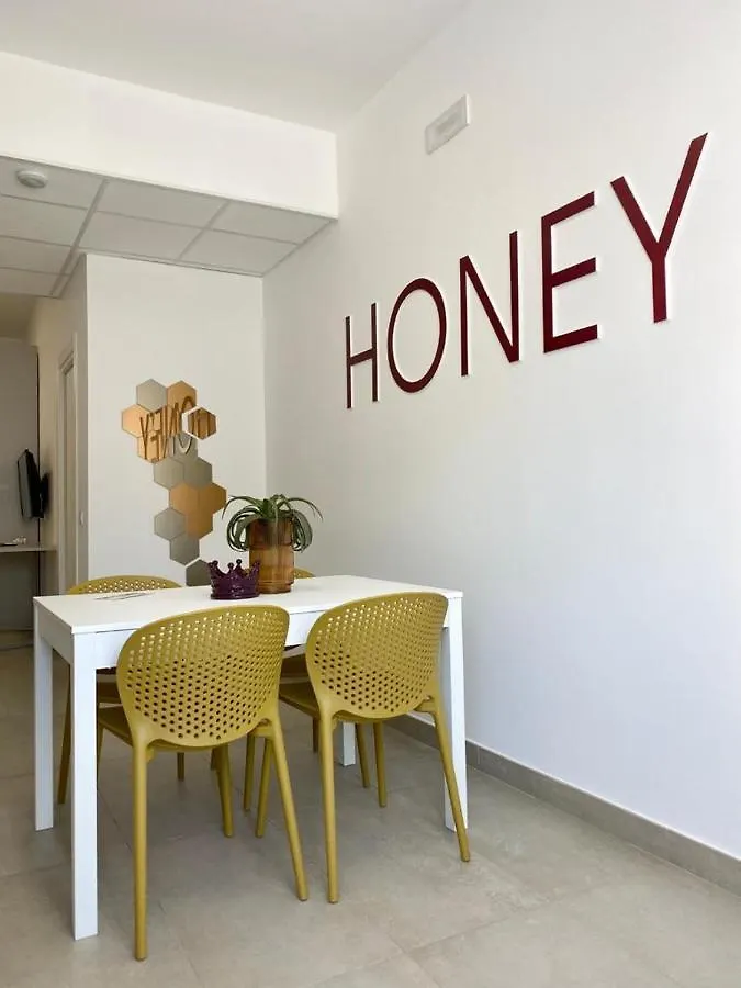 ** Apart-hotel Beeapartments Bari Itália
