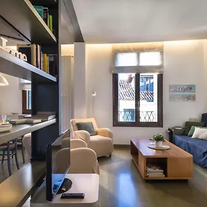 Apartamento Mansardina - 1 Min From Accademia - Duplex Stylish And Cosy Veneza