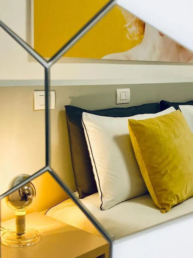 Aparthotel BeeApartments Bari
